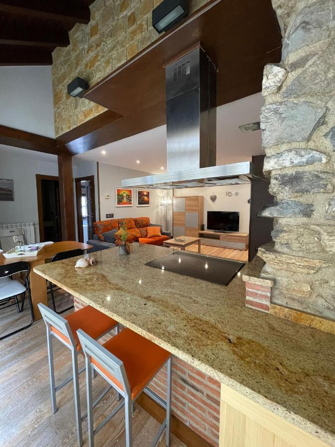 Apartamento Del S XVI En El Casco Historico De Luanco Eksteriør bilde