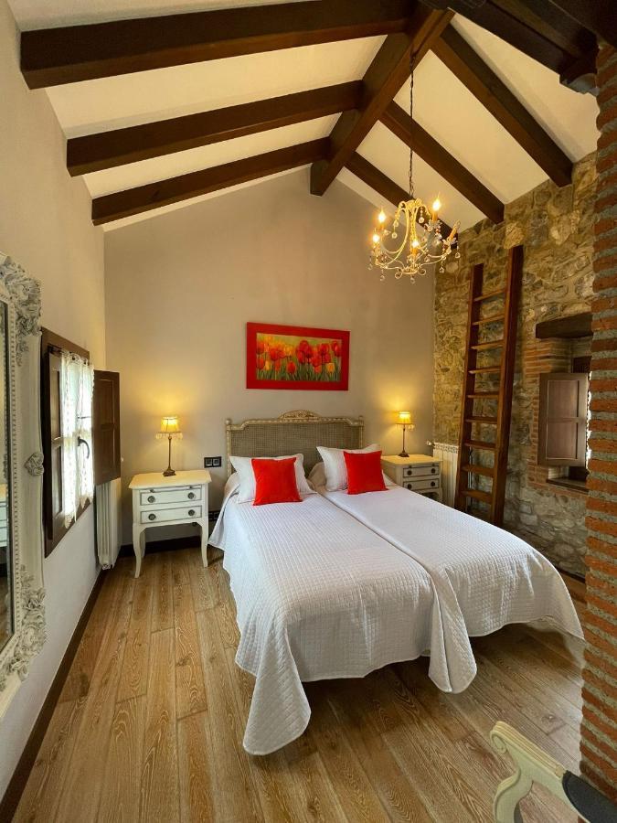 Apartamento Del S XVI En El Casco Historico De Luanco Eksteriør bilde