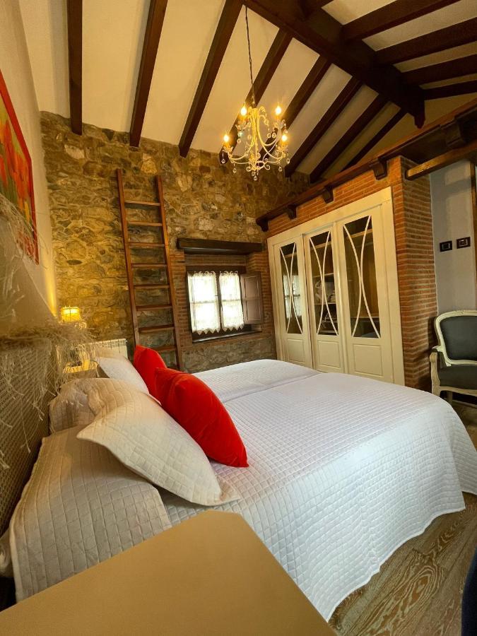 Apartamento Del S XVI En El Casco Historico De Luanco Eksteriør bilde