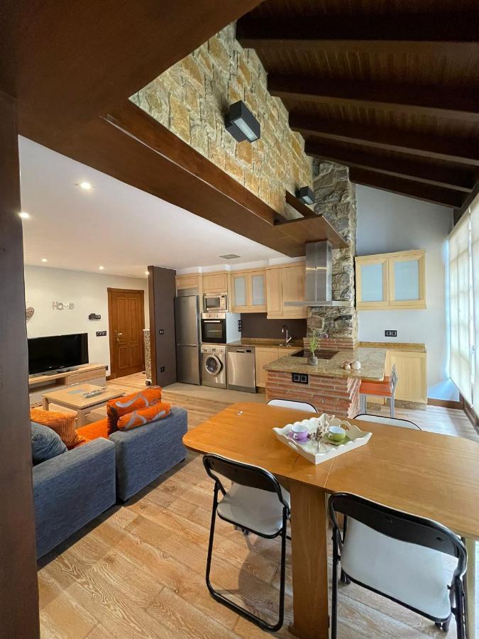 Apartamento Del S XVI En El Casco Historico De Luanco Eksteriør bilde